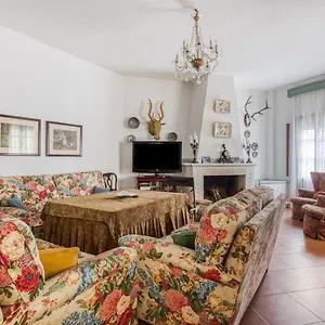  Сasa de vacaciones Belvilla By Oyo Beautiful House In A Unique Town